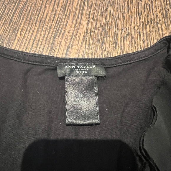 ANN TAYLOR Black Ruffle Tank Top - Picture 3 of 3